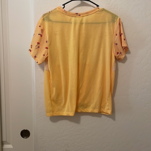 Yellow and pattern girls XL blouse - Picture 3 of 3